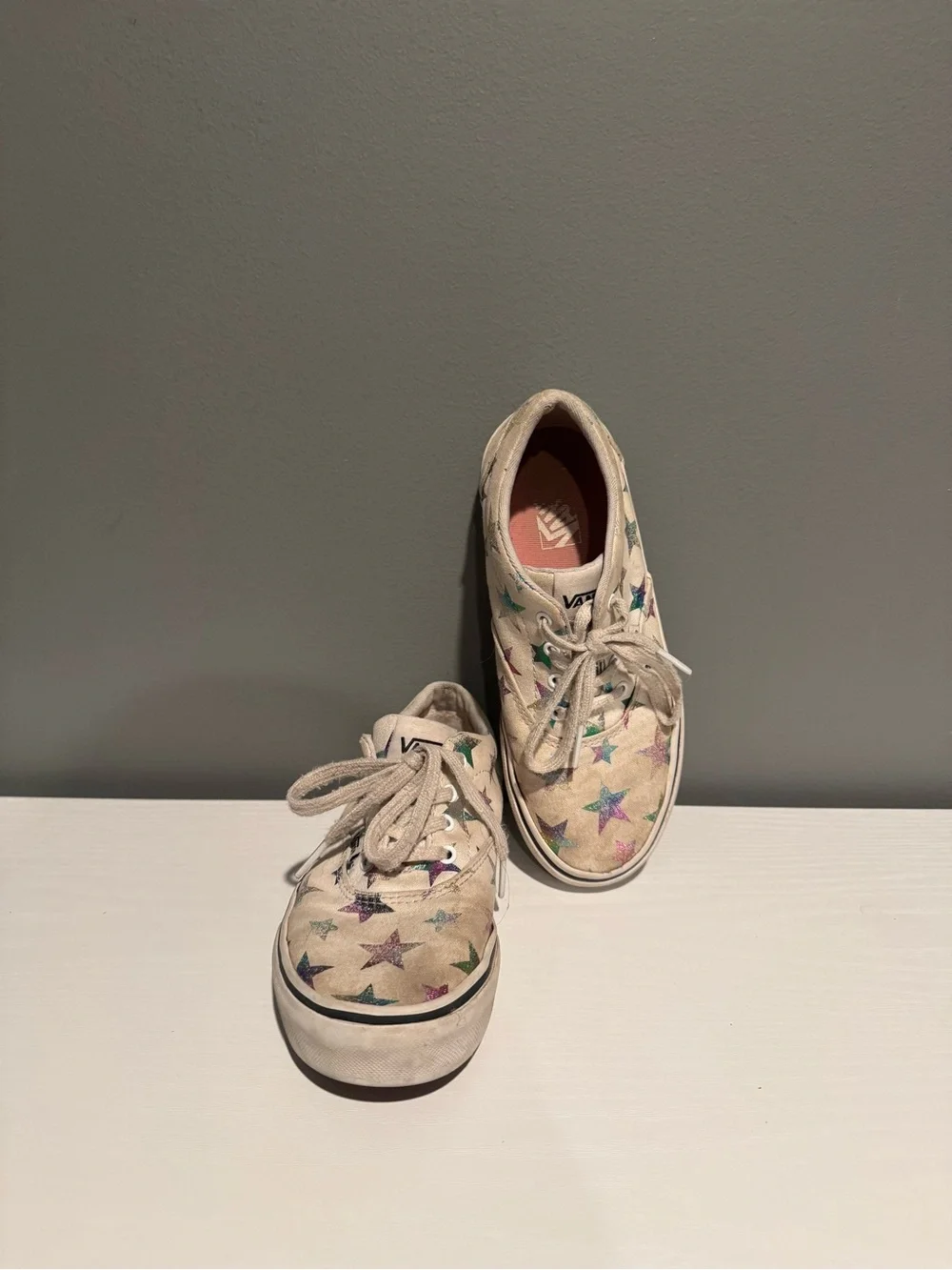 Vans Kids Canvas Sneakers in Cream with Multicolor Stars